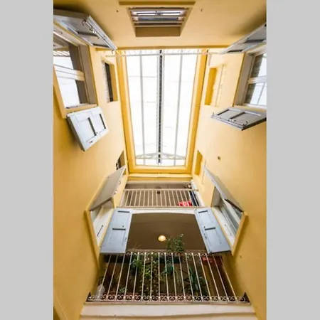 Apartament Elegante Nel Cuore Della Citta *